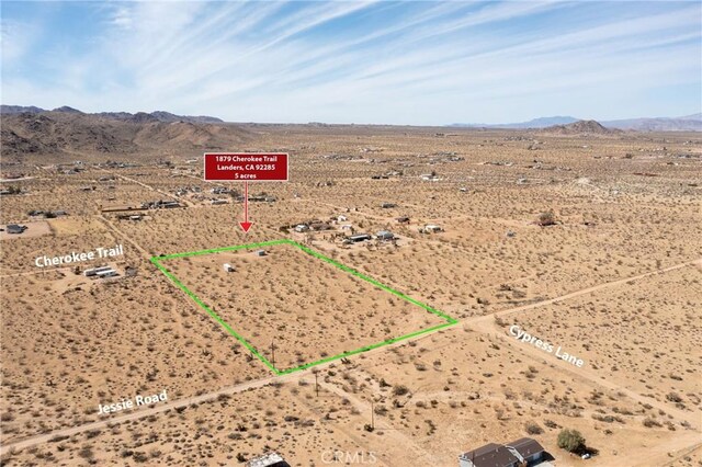 1879 Cherokee Trl, Landers, CA 92285