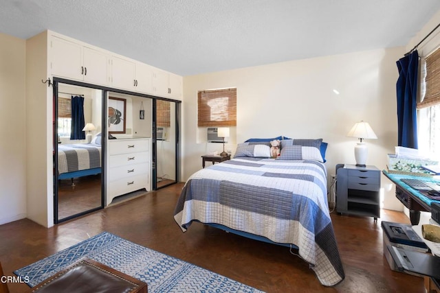 4129 Marmion Way, Los Angeles, CA 90065 - bedroom with a closet and a textured ceiling