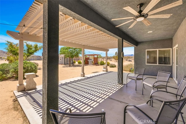 60849 Duvall Dr, Joshua Tree, CA 92252 - view of patio with a ceiling fan
