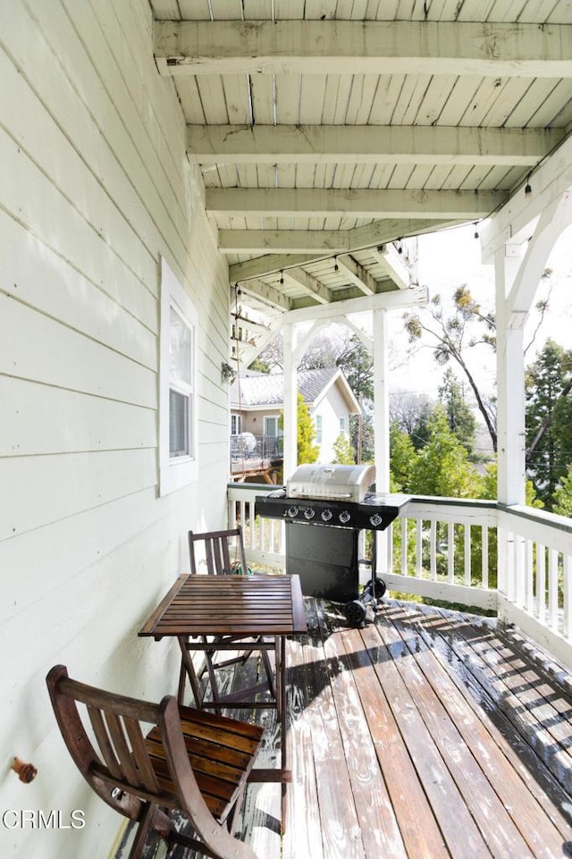 385 Spruce Dr, Lake Arrowhead, CA 92352 - wooden terrace featuring a grill