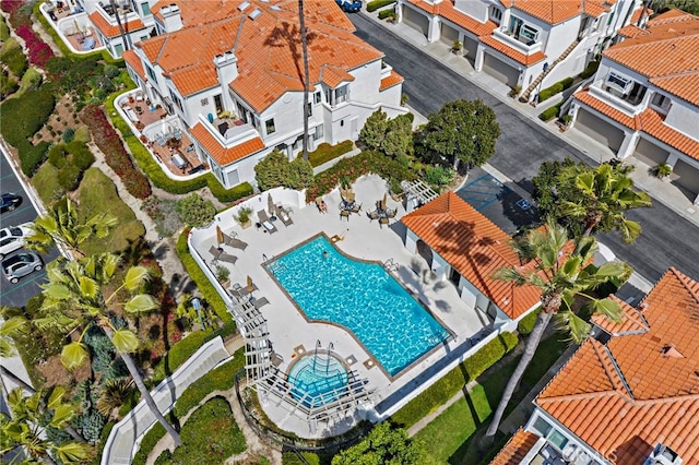 65 Centre Ct, Dana Point, CA 92629 - bird's eye view of a pool