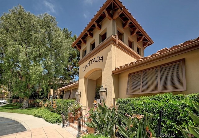 2643 Dietrich Dr, Tustin, CA 92782 - view of building exterior