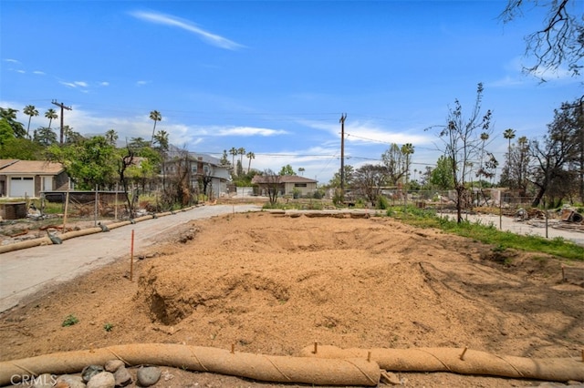 2160 Maiden Ln, Altadena, CA 91001
