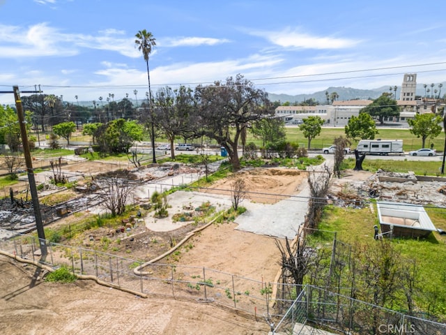 2160 Maiden Ln, Altadena, CA 91001