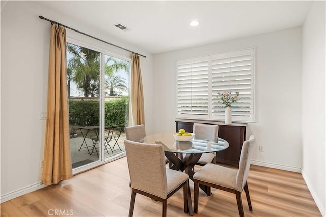 23911 Brio Ct, Valencia, CA 91354 - dining area featuring light wood-type flooring, recessed lighting, and baseboards