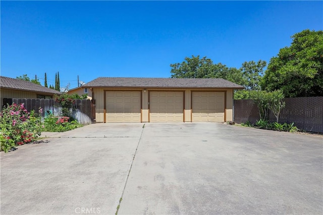 442 R St, Merced, CA 95341 - view of detached garage