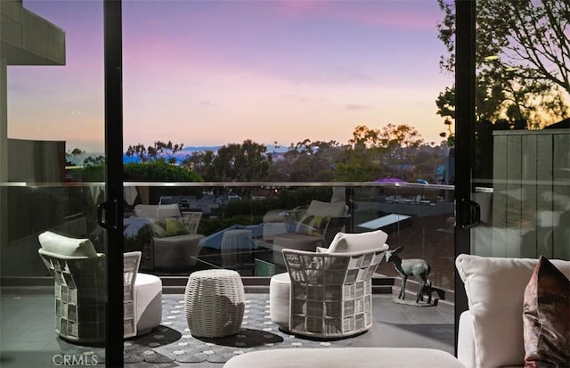 346 Y Pl, Laguna Beach, CA 92651 - photo 2