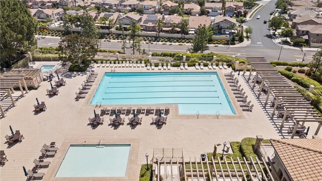 2 Corte Lateuza, Lake Elsinore, CA 92532 - community pool with a residential view