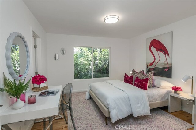 3828 Alomar Dr, Sherman Oaks, CA 91423 - bedroom featuring wood finished floors
