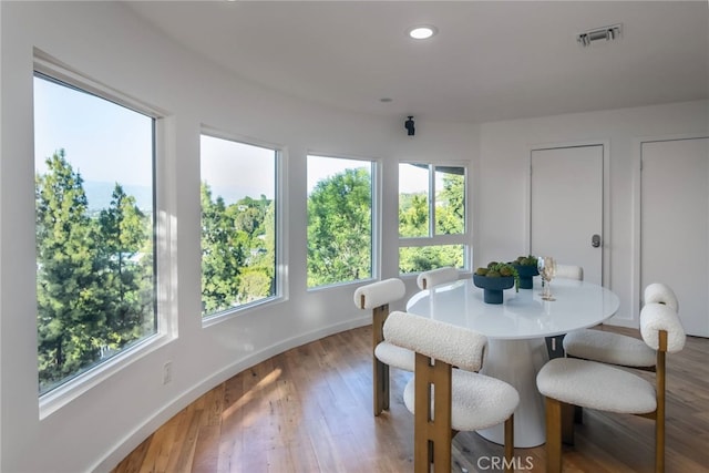 3828 Alomar Dr, Sherman Oaks, CA 91423 - dining area with baseboards, light wood-style floors, and recessed lighting