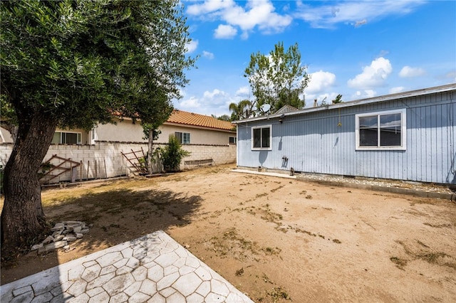 368 W St, Upland, CA 91786 - back of house featuring fence