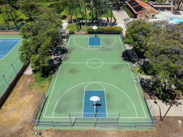 2610 Hillridge Ln, Spring Valley, CA 91977 - view of sport court with community basketball court