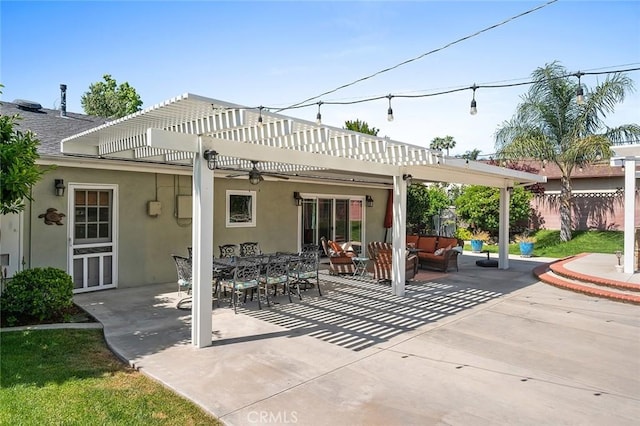 view of patio featuring an outdoor living space, a pergola, a ceiling fan, and fence