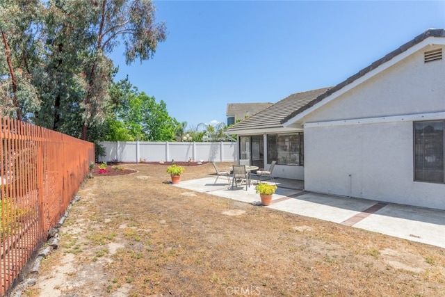 30872 Kiowa River Ct, Temecula, CA 92591 - fenced backyard featuring a patio
