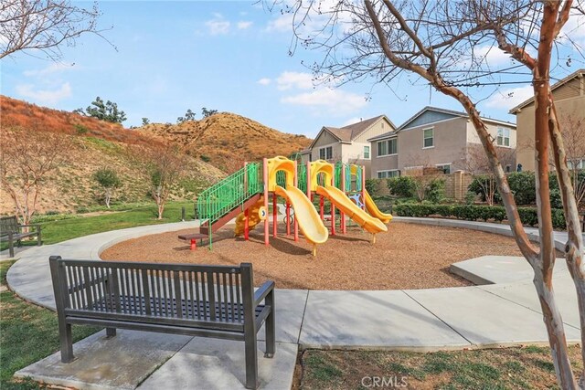 26703 Lexington Ln, Saugus, CA 91350 - communal playground with a mountain view