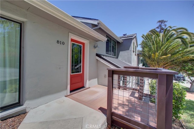810 Meinecke Ave, San Luis Obispo, CA 93405 - property entrance featuring stucco siding