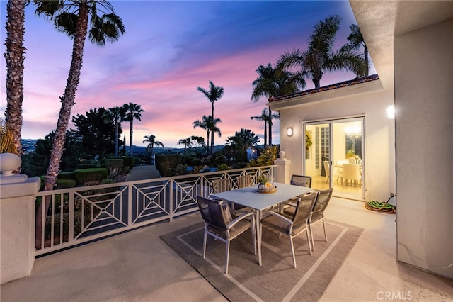 4462 Fallsbrae Rd, Fallbrook, CA 92028 - view of patio / terrace with outdoor dining space