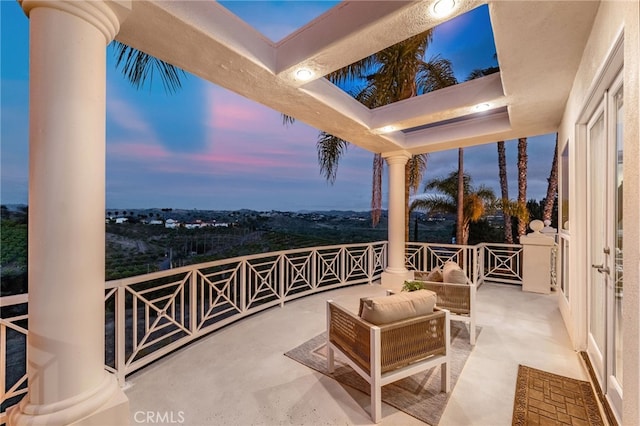 4462 Fallsbrae Rd, Fallbrook, CA 92028 - balcony at dusk featuring outdoor lounge area