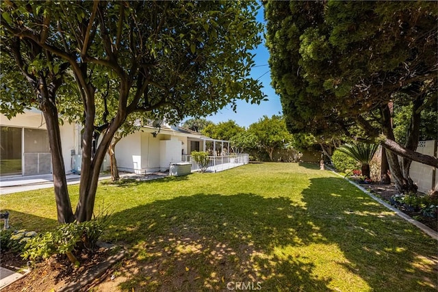 1403 W Westmont Dr, Anaheim, CA 92801 - view of yard