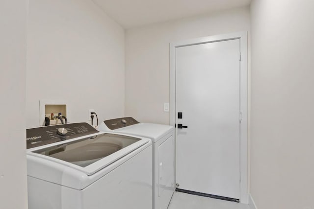 1736 Blackbird Cir, Carlsbad, CA 92011 - laundry room featuring independent washer and dryer and baseboards