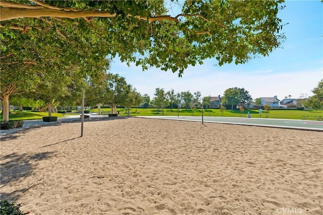 9 Northgrove Unit 11, Irvine, CA 92604 - surrounding community with a lawn