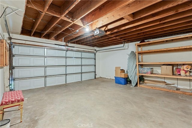 14889 Hartford Ln, Helendale, CA 92342 - garage with a garage door opener