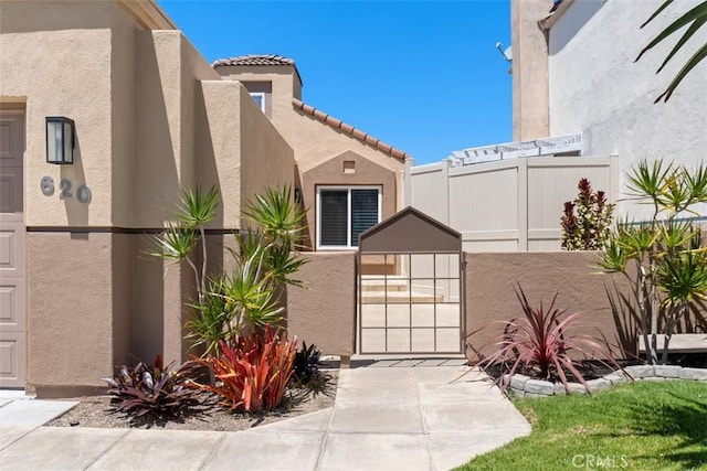 620 Via Umbroso, San Clemente, CA 92672 - view of front of house featuring stucco siding