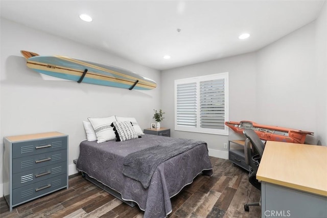 620 Via Umbroso, San Clemente, CA 92672 - bedroom featuring dark wood-style flooring, recessed lighting, baseboards, and an office area