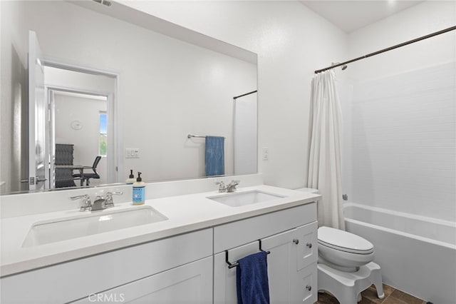 27083 Comrade Cir, Menifee, CA 92585 - full bath with toilet, double vanity, and shower / bath combo