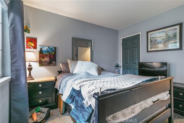678 Buckingham Sq, Lake Arrowhead, CA 92352 - bedroom with carpet flooring