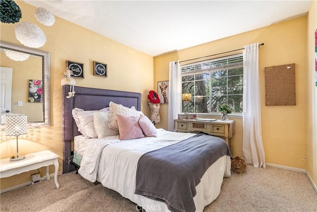 678 Buckingham Sq, Lake Arrowhead, CA 92352 - bedroom featuring carpet floors and baseboards