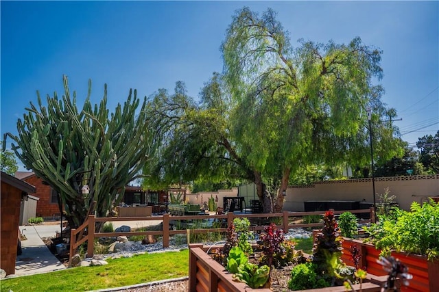 895 W 23rd St, Upland, CA 91784 - view of yard featuring fence