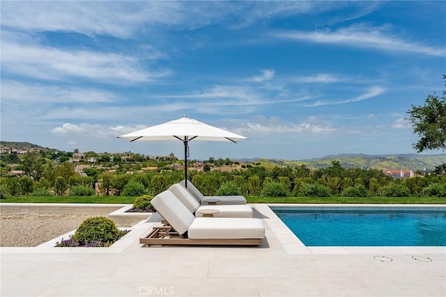 4177 Prado De Los Pajaros, Calabasas, CA 91302 - outdoor pool featuring a mountain view and a patio area