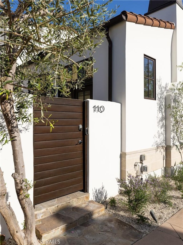 110 Via Orvieto, Newport Beach, CA 92663 - view of gate