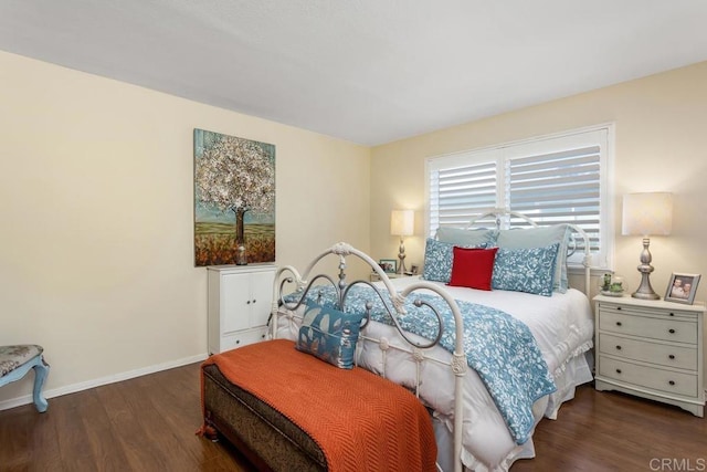 3552 Bartlett Ave, Oceanside, CA 92057 - bedroom with wood finished floors and baseboards