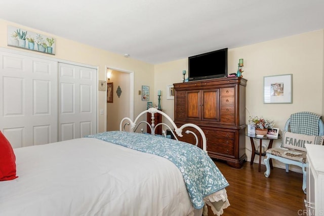 3552 Bartlett Ave, Oceanside, CA 92057 - bedroom featuring a closet and dark wood finished floors