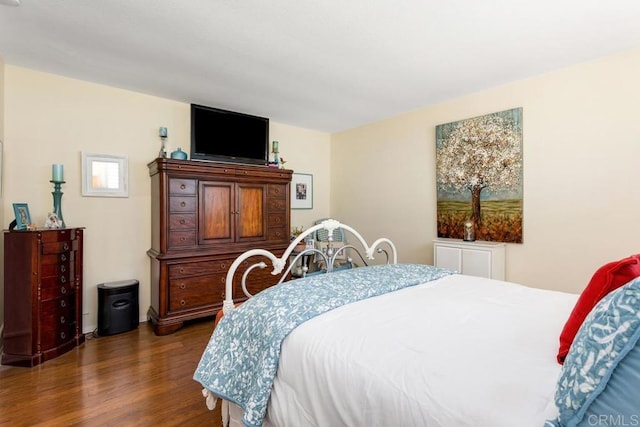3552 Bartlett Ave, Oceanside, CA 92057 - bedroom with dark wood-type flooring