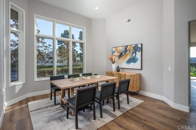 1808 Amalfi Dr, Encinitas, CA 92024 - dining room with wood finished floors and recessed lighting