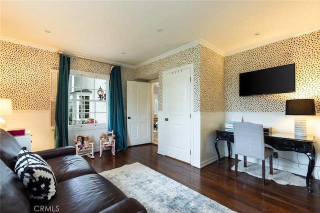 4225 Myrtle Ave, Long Beach, CA 90807 - living area with crown molding, wallpapered walls, wood finished floors, and an office area