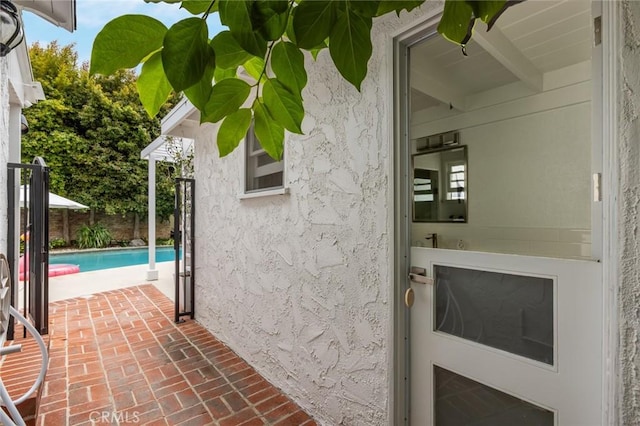 4225 Myrtle Ave, Long Beach, CA 90807 - exterior space with fence
