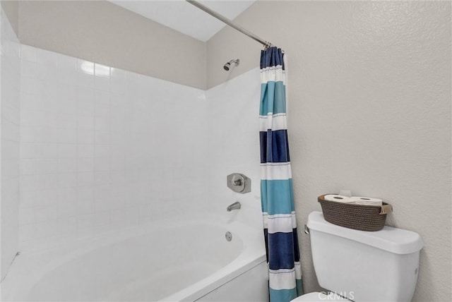 1980 Las Colinas Cir Unit 301, Corona, CA 92879 - bathroom featuring toilet and shower / bathtub combination with curtain