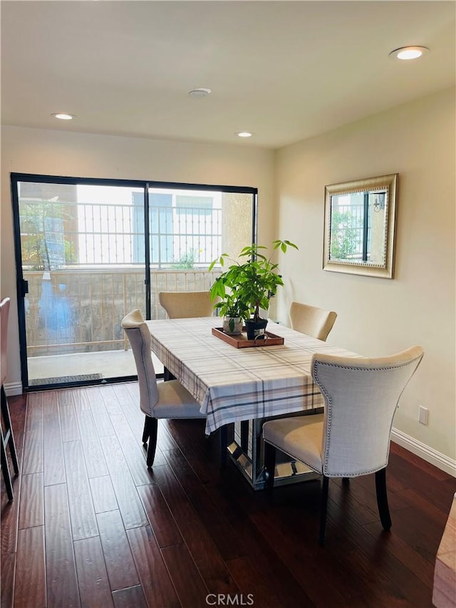227 E Burbank Blvd Unit E, Burbank, CA 91502 - dining area with dark wood-type flooring, baseboards, and recessed lighting