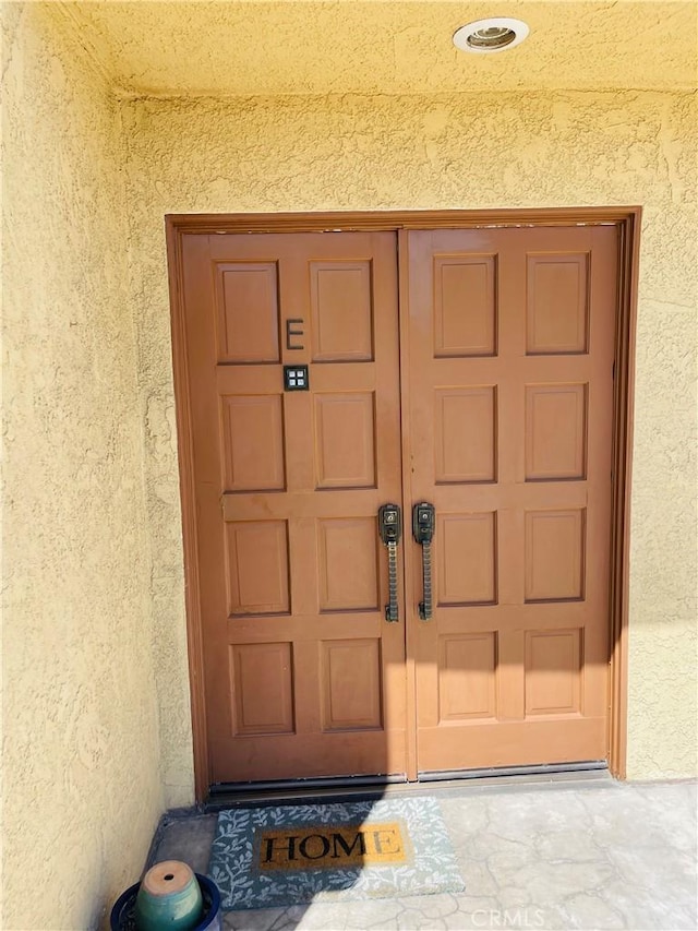 227 E Burbank Blvd Unit E, Burbank, CA 91502 - view of exterior entry with stucco siding
