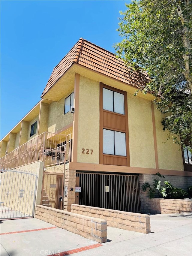 227 E Burbank Blvd Unit E, Burbank, CA 91502 - view of building exterior