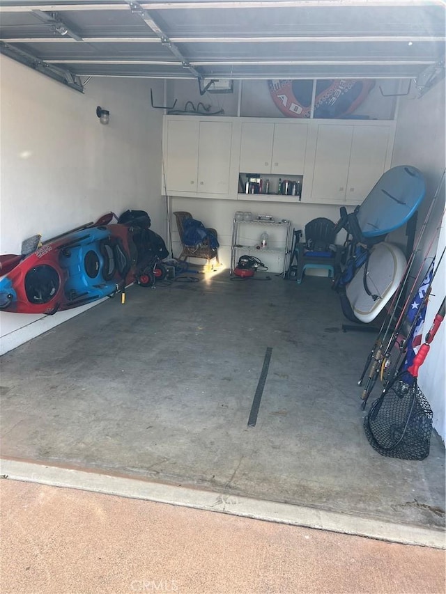 22244 Treasure Island Dr Unit 5, Canyon Lake, CA 92587 - view of garage