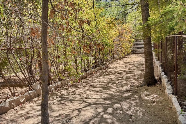 28537 N Shore Rd, Lake Arrowhead, CA 92352 - view of home's community with a view of trees
