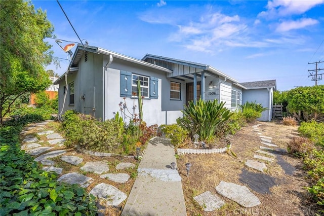 1506 W 5th St, San Pedro, CA 90732 - view of front facade with stucco siding