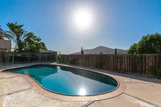 6802 Maury Dr, San Diego, CA 92119 - view of pool featuring a fenced backyard and a mountain view