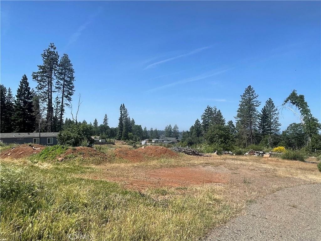 6787 Ishi Dr, Magalia, CA 95954