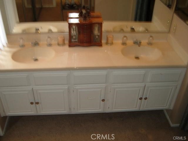2452 Chandler Ave Unit 1, Simi Valley, CA 93065 - full bath with double vanity